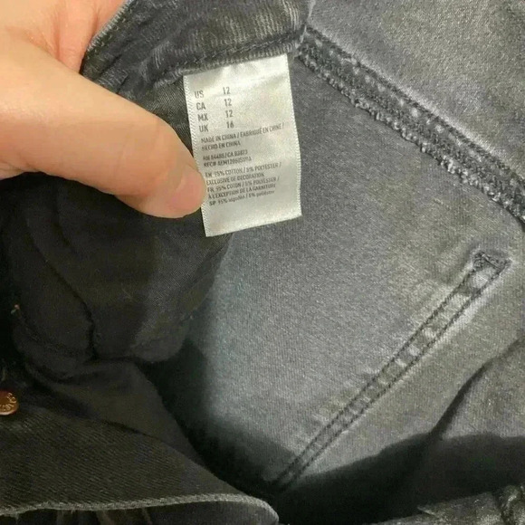 American Eagle Outfitters mini skirt, black distressed size 12 ￼ - Picture 6 of 7